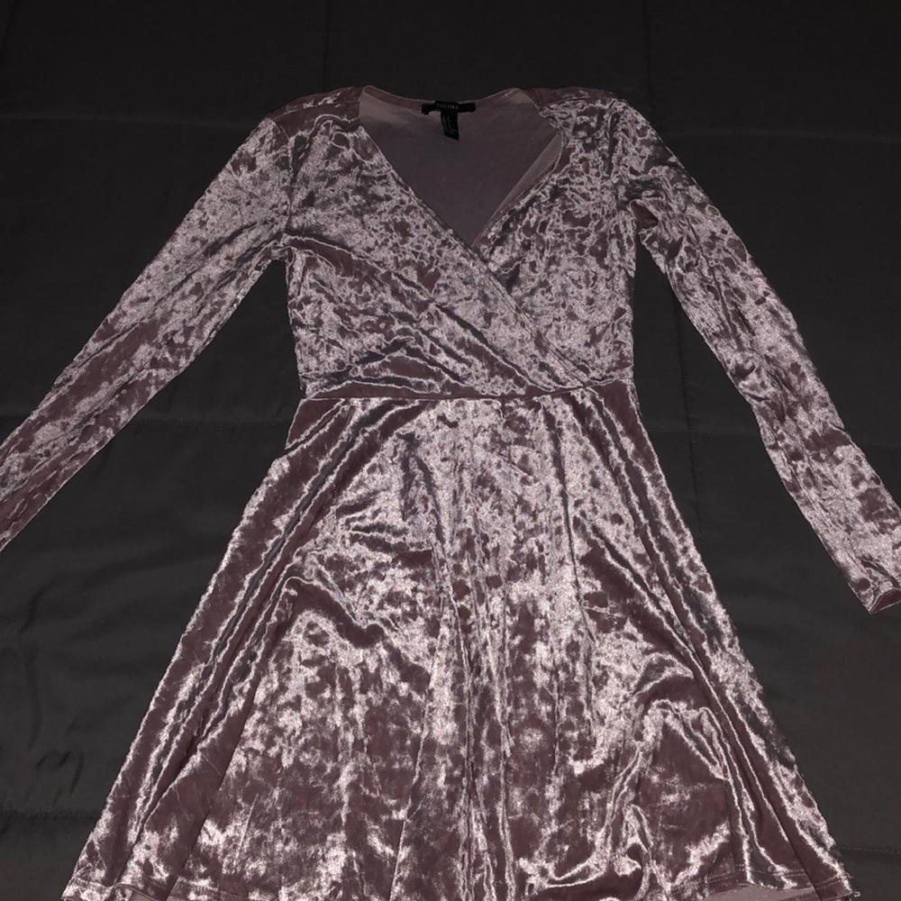 Light purple long-sleeve dress